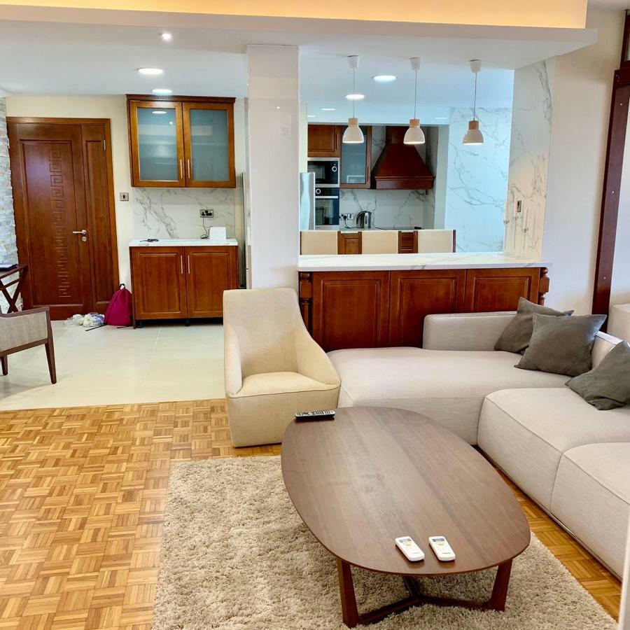 Modern 2 Bed Room Large Apartment Nikosia Eksteriør bilde