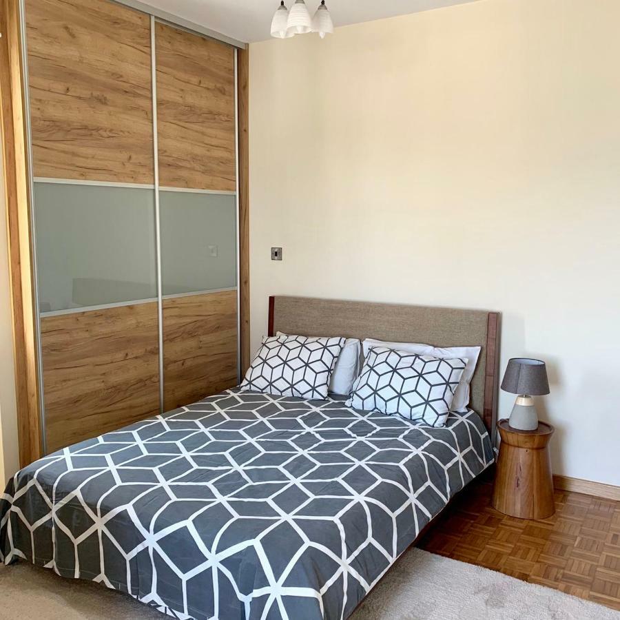 Modern 2 Bed Room Large Apartment Nikosia Eksteriør bilde